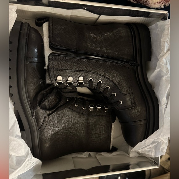 Brand new size women’s 8.5 Andre Assous black combat boots. - Picture 12 of 15